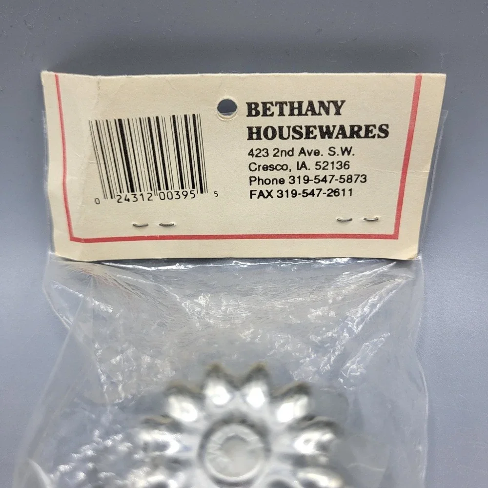 Bethany Housewares Sandbakkelse Tin Set of 12 Norwegian Cookie Molds Silver Tone